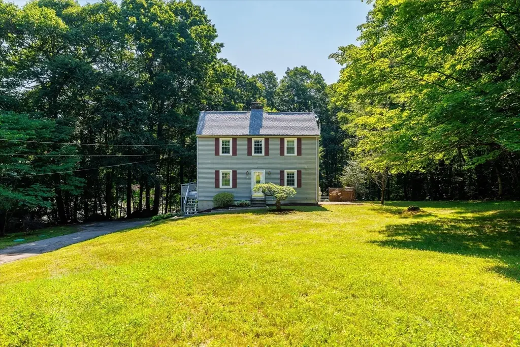37 Breakneck Rd, Sturbridge, MA 01566 - #1