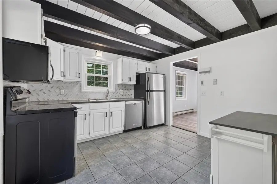 37 Breakneck Rd, Sturbridge, MA 01566 - #3