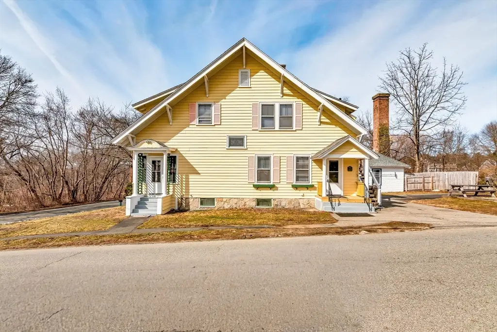 219 Pelham Street, Methuen, MA 01844 - #1