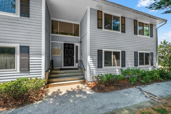 18 Beals Cove Rd #H, Hingham, MA 02043