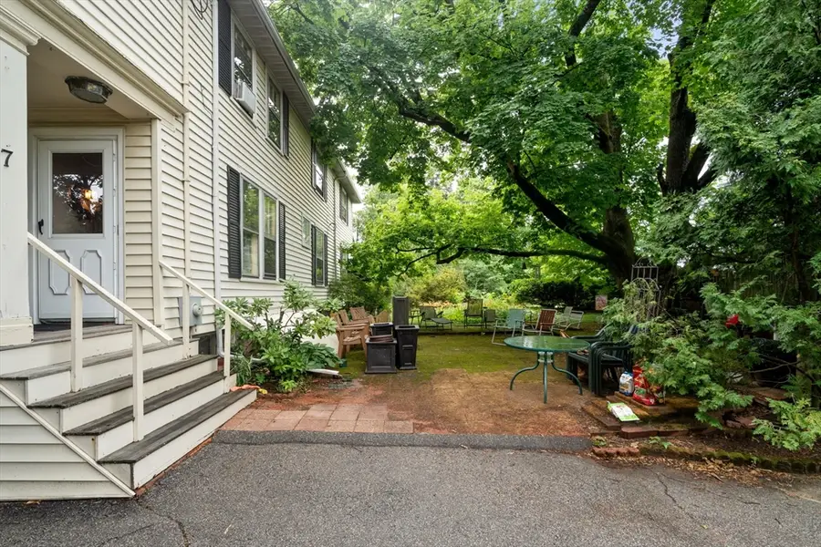 7 Park Cir, Arlington, MA 02476 - #3
