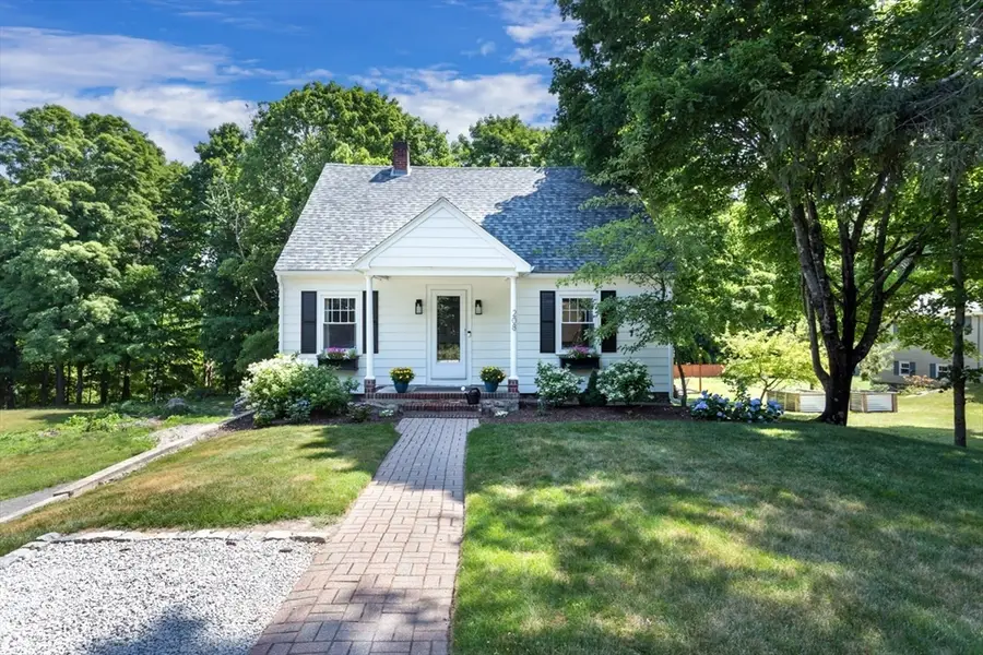 208 S Main St, Hopedale, MA 01747 - #2