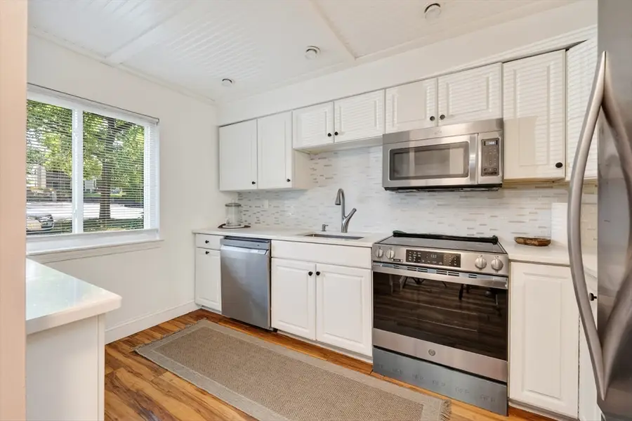 1 Beals Cove Rd #D, Hingham, MA 02043 - #3
