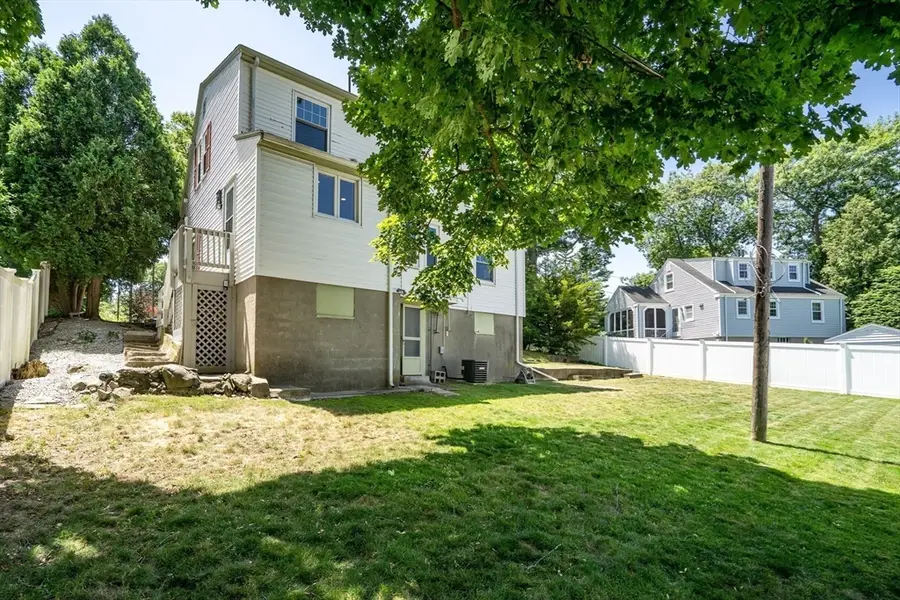 16 Roundwood Rd, Newton, MA 02464 - #3