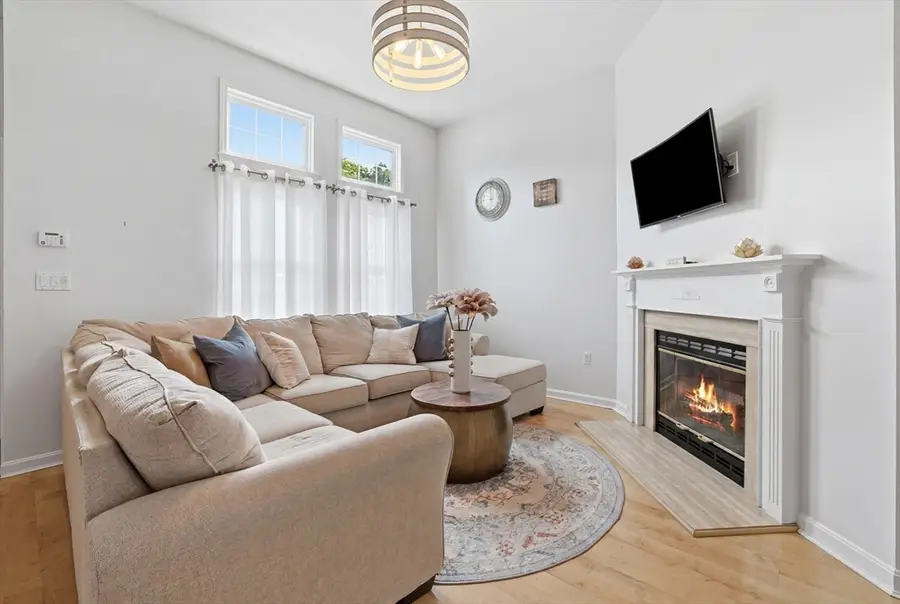 501 Auburn St #406, Whitman, MA 02382 - #3