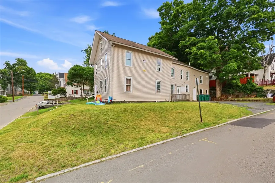 21 Winthrop St, Fitchburg, MA 01420 - #3