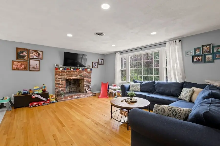 27 Alden Rd, Wareham, MA 02571 - #2