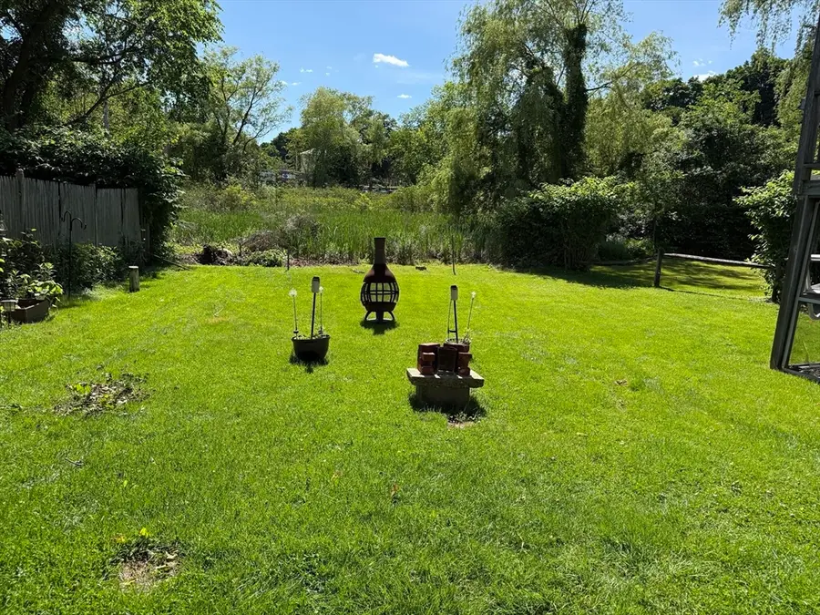 41 E Main St, Georgetown, MA 01833 - #3