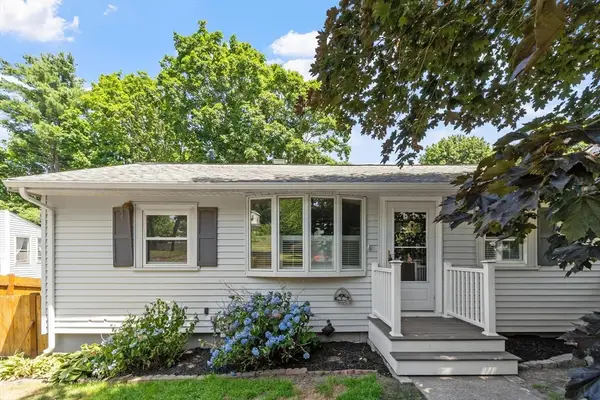 55 Wingate Rd, Weymouth, MA 02189