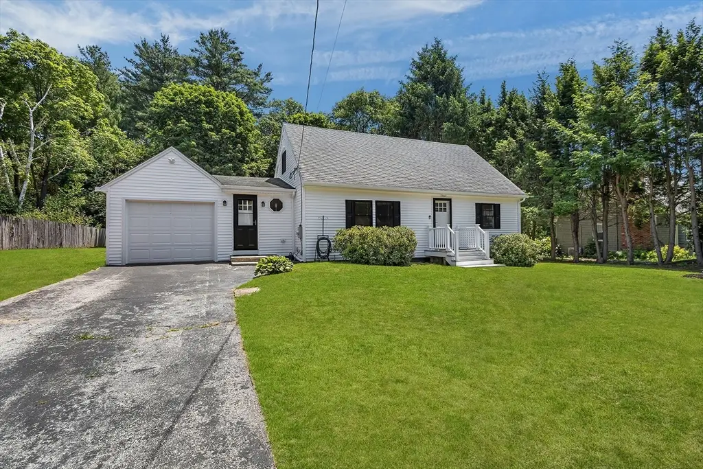 5 Squire Ln, Bellingham, MA 02019 - #1