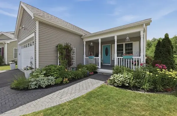 47 Hyde Park Circle, Uxbridge, MA 01569