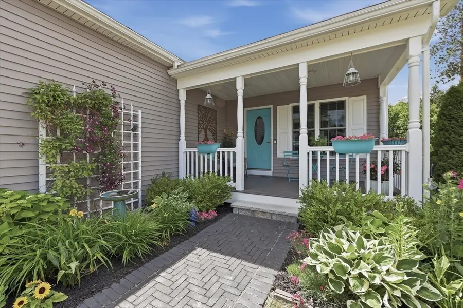 47 Hyde Park Circle, Uxbridge, MA 01569 - #2