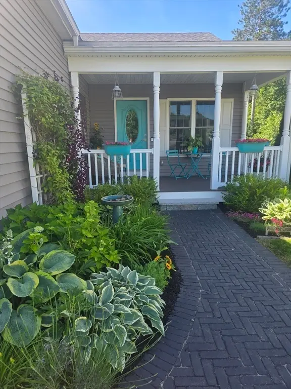 47 Hyde Park Circle, Uxbridge, MA 01569 - #3