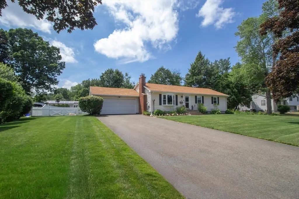 88 Meadowlark Dr., Longmeadow, MA 01106 - #1