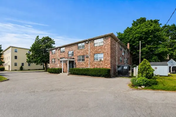 32 Bradford St, Concord, MA 01742
