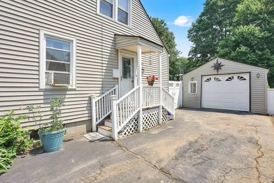 17 Day Ave, East Longmeadow, MA 01028 - #3