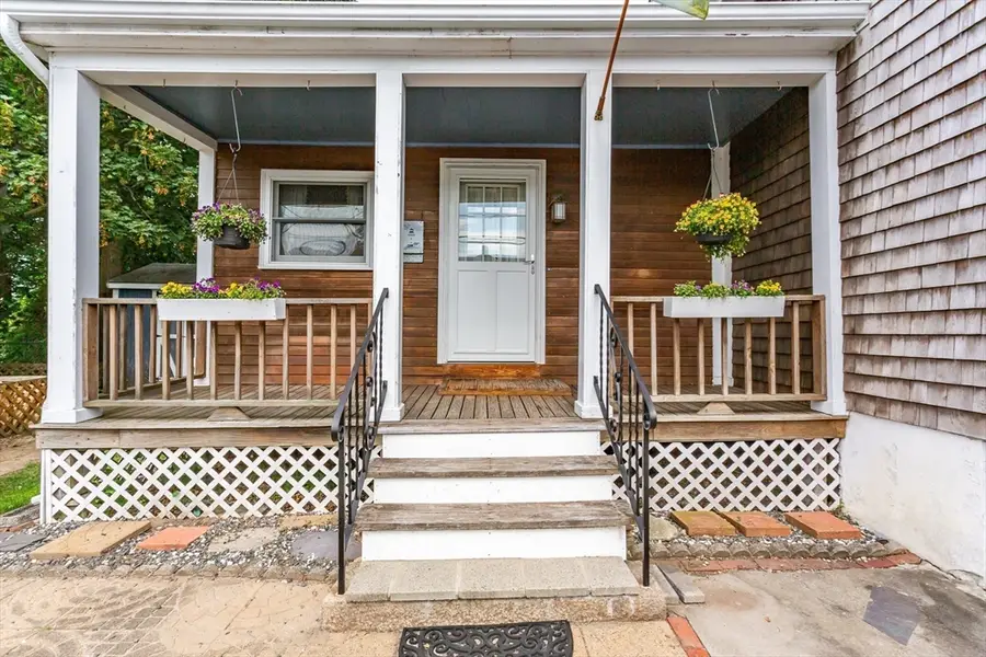 248 Cedar St, New Bedford, MA 02740 - #3