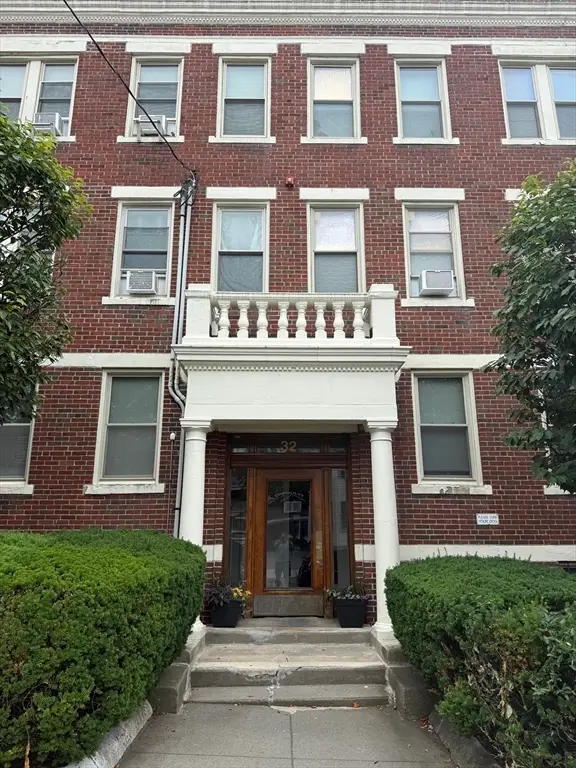 32 Ransom Rd #11, Boston, MA 02135 - #1