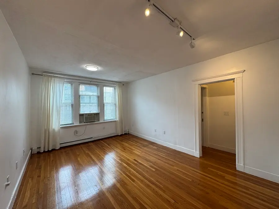 32 Ransom Rd #11, Boston, MA 02135 - #3