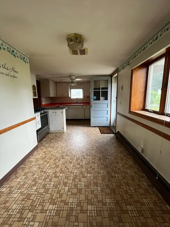 8 Laurier Ave, Attleboro, MA 02703 - #2