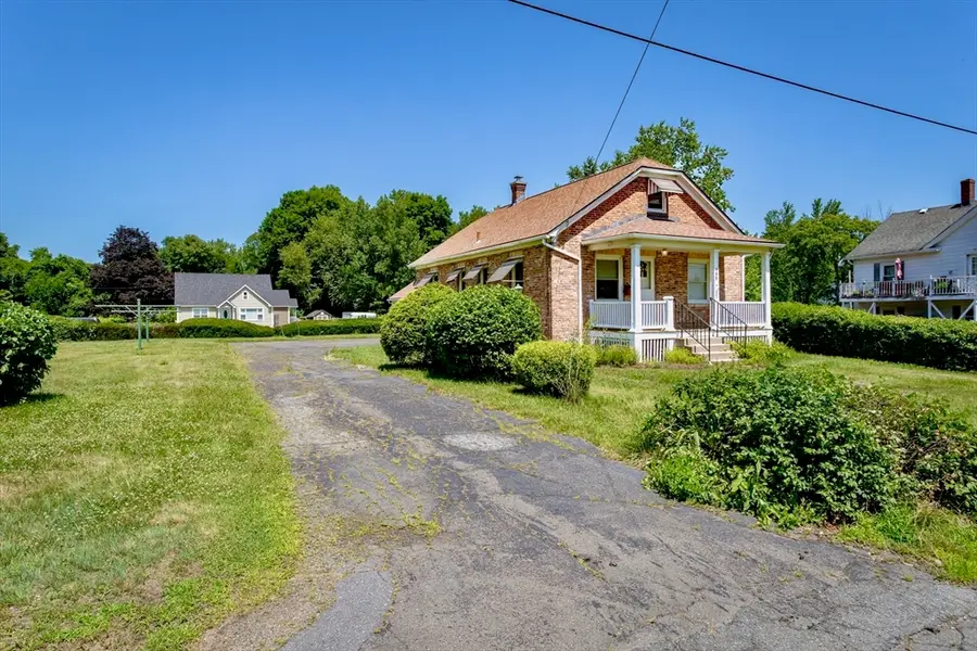 146 High Street, Agawam, MA 01001 - #2