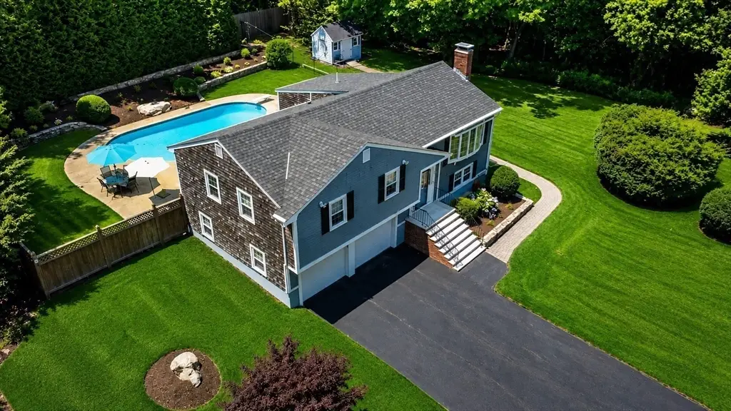 22 Harvest Ln, Hingham, MA 02043 - #1