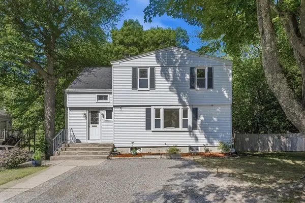70 Riverside Ave, Attleboro, MA 02703