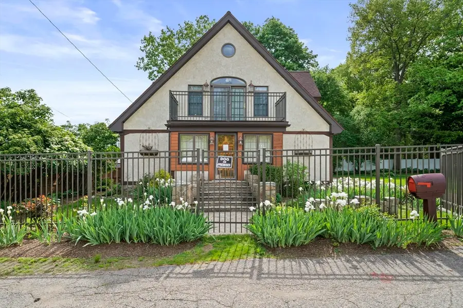 347 Plain St, Braintree, MA 02184 - #3