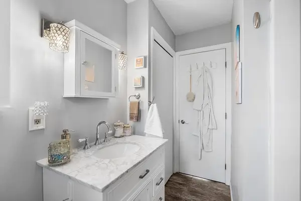 75 Outer Dr #75, Chicopee, MA 01022