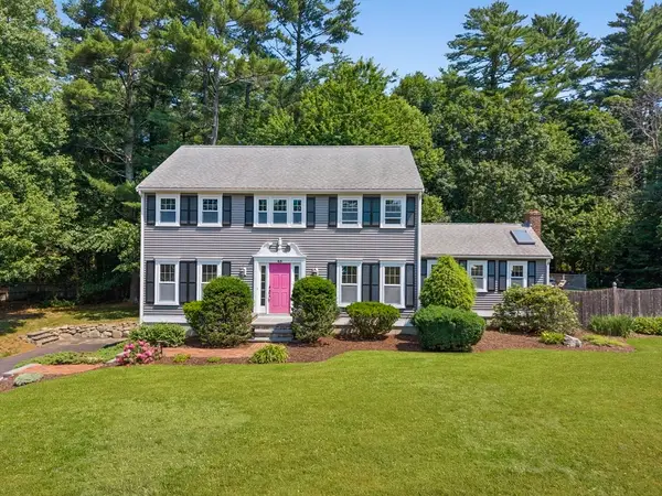 45 Tilden Ln, Hanover, MA 02339