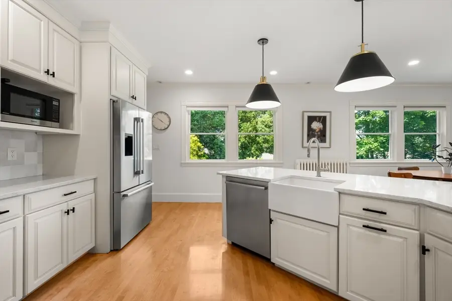 18 Benvenue Street, Wellesley, MA 02482 - #3
