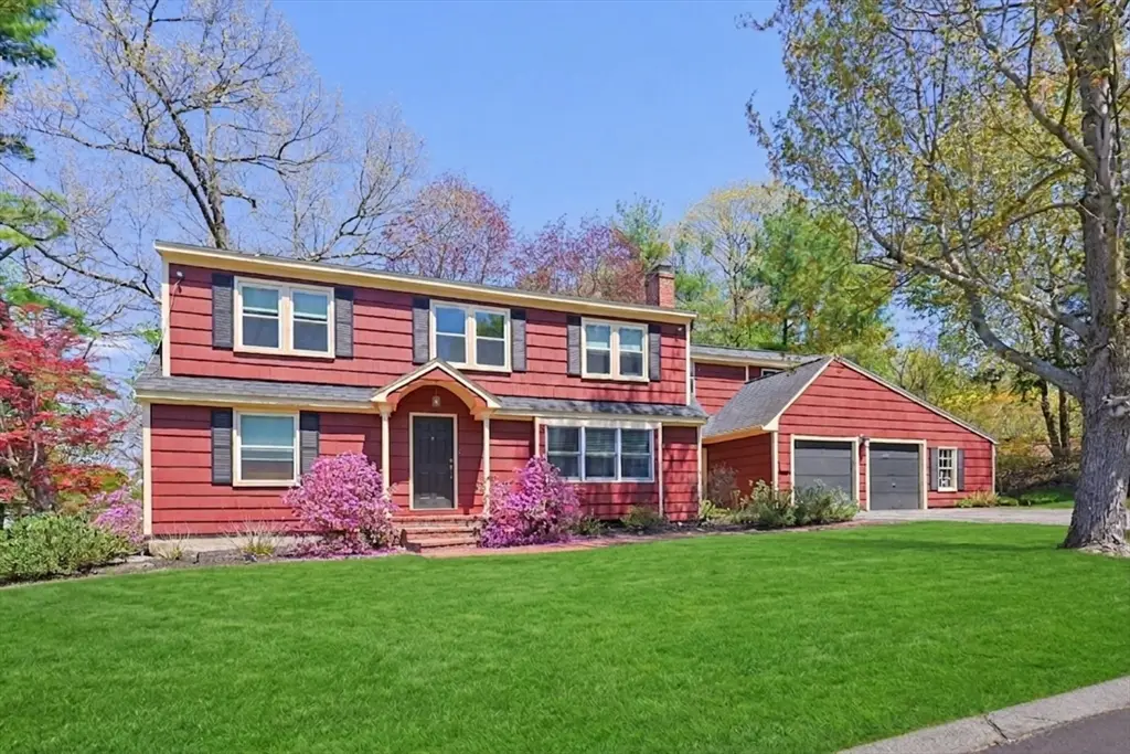 27 Lincoln St, Andover, MA 01810 - #1