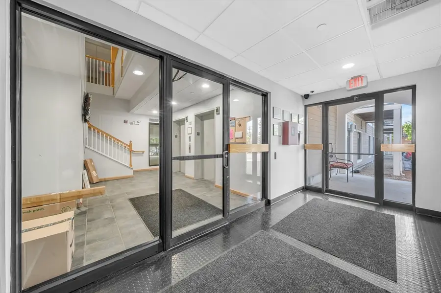8 Walnut St #109, Peabody, MA 01960 - #2