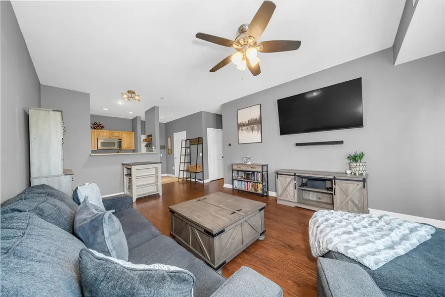 8 Walnut St #109, Peabody, MA 01960 - #3