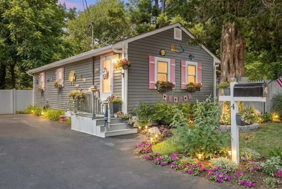 4 Cole St, Kingston, MA 02364 - #2