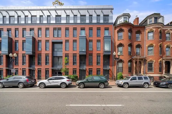 691 Massachusetts Ave #TH102, Boston, MA 02118