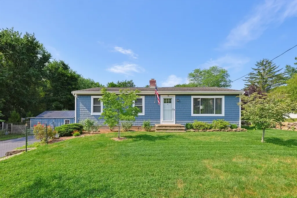 18 Prairie Ave., Bellingham, MA 02019 - #1