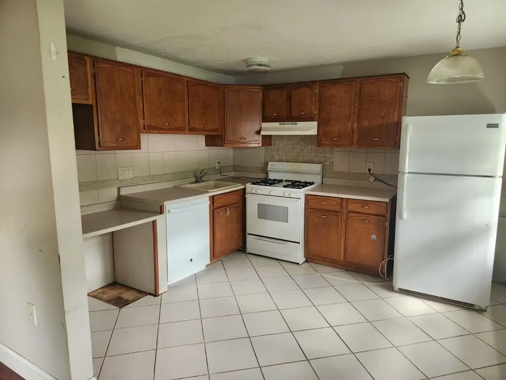 25 Farrwood Ave #1, North Andover, MA 01845 - #1