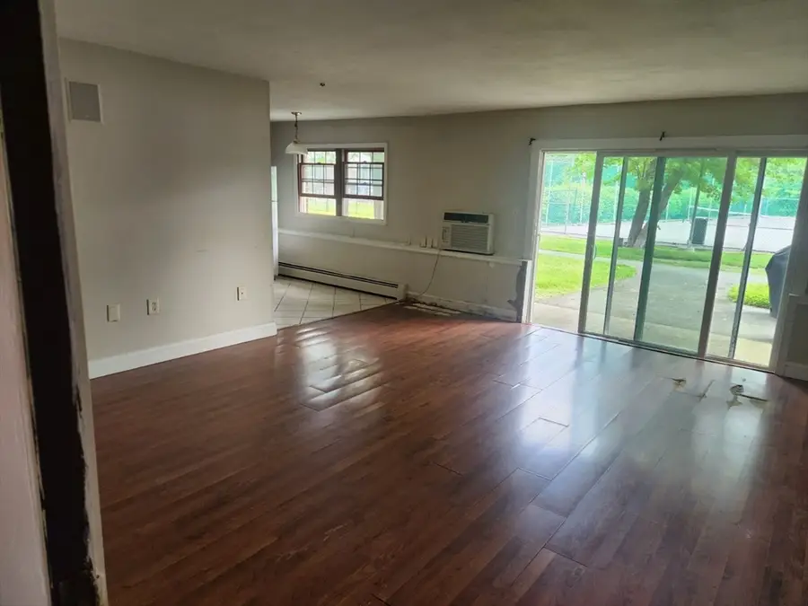 25 Farrwood Ave #1, North Andover, MA 01845 - #3