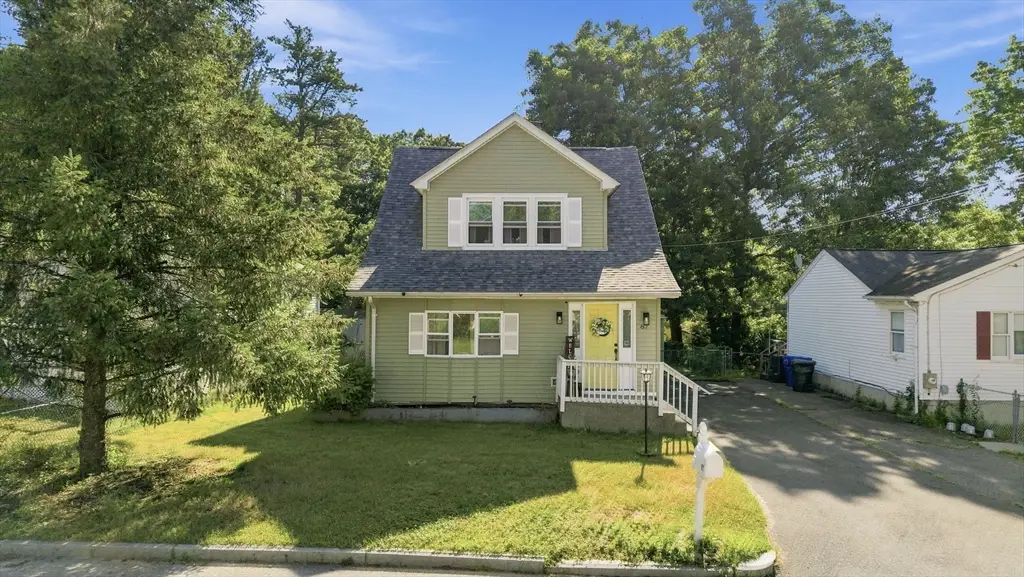 87 Lakevilla Ave, Springfield, MA 01109 - #1