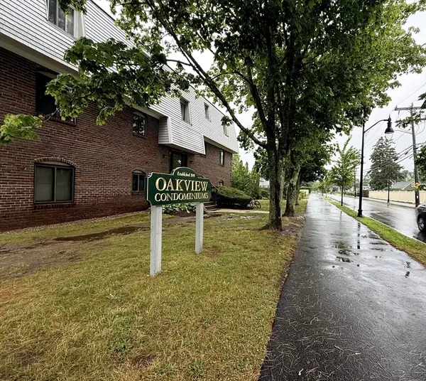 15 Oak Neck Rd #16, Barnstable, MA 02601