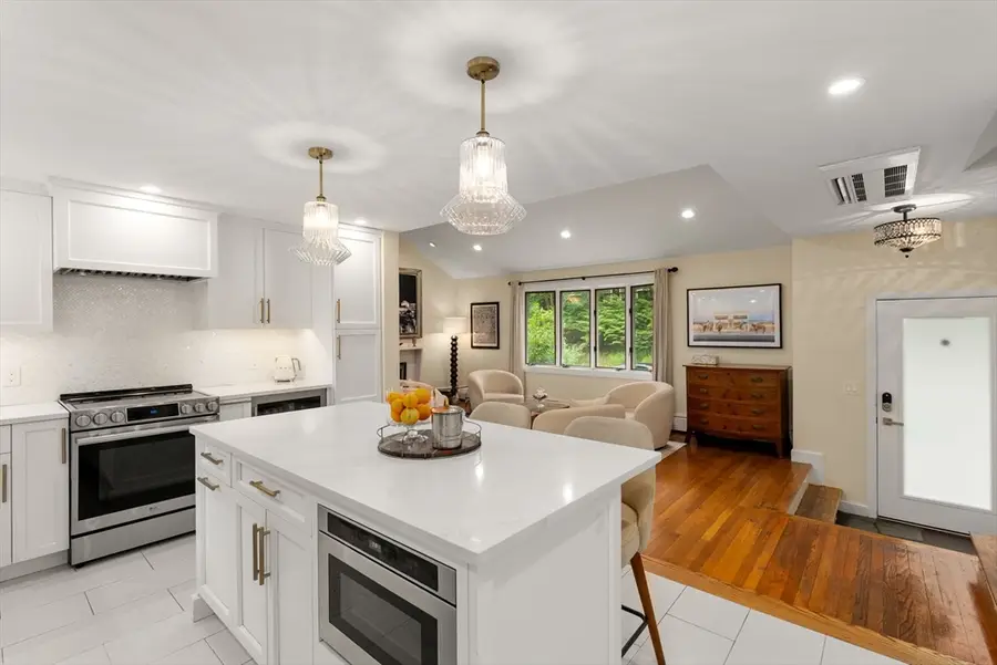 115 Ridge St, Arlington, MA 02474 - #3