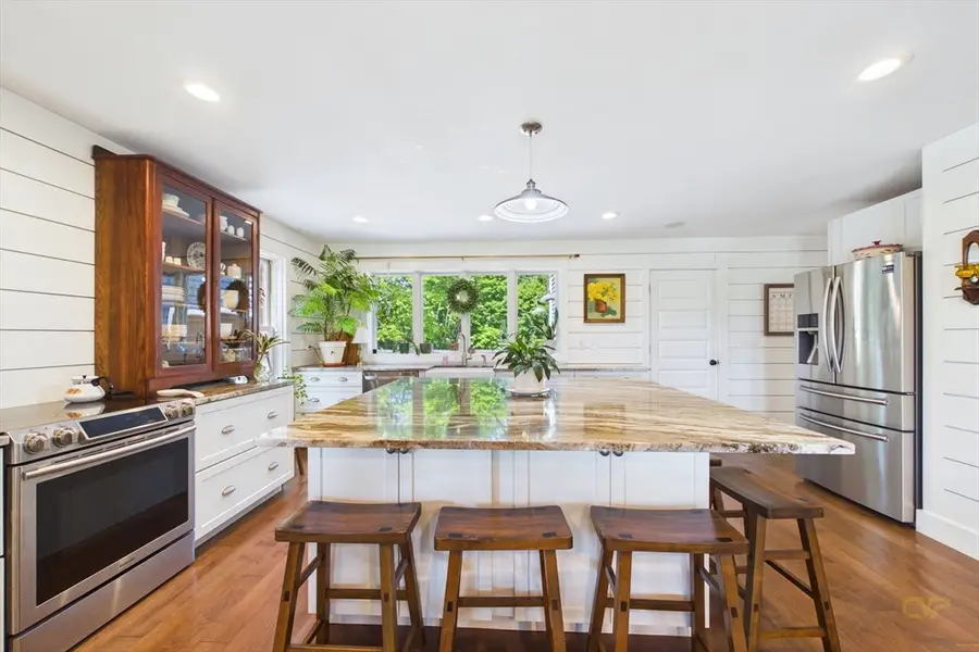 351 County Rd, Rochester, MA 02770 - #3