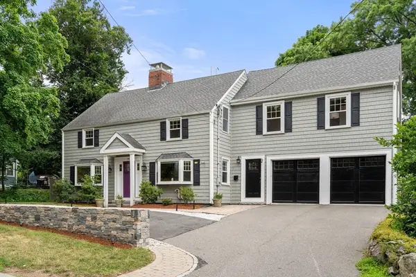 79 Grove St, Winchester, MA 01890