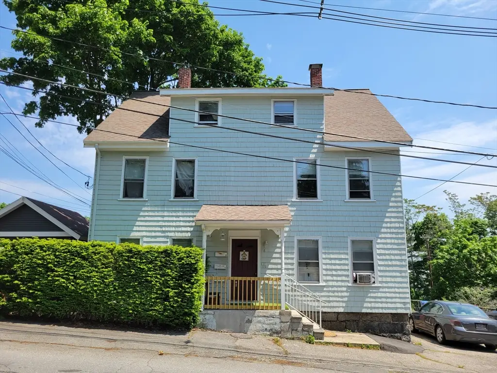 4 Pleasant St, Wakefield, MA 01880 - #1