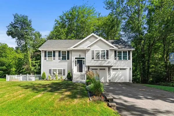 45 Folly Mill Rd, Salisbury, MA 01952
