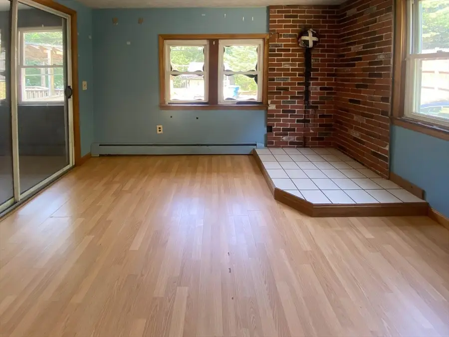 6 Oak Dr, Oxford, MA 01540 - #2