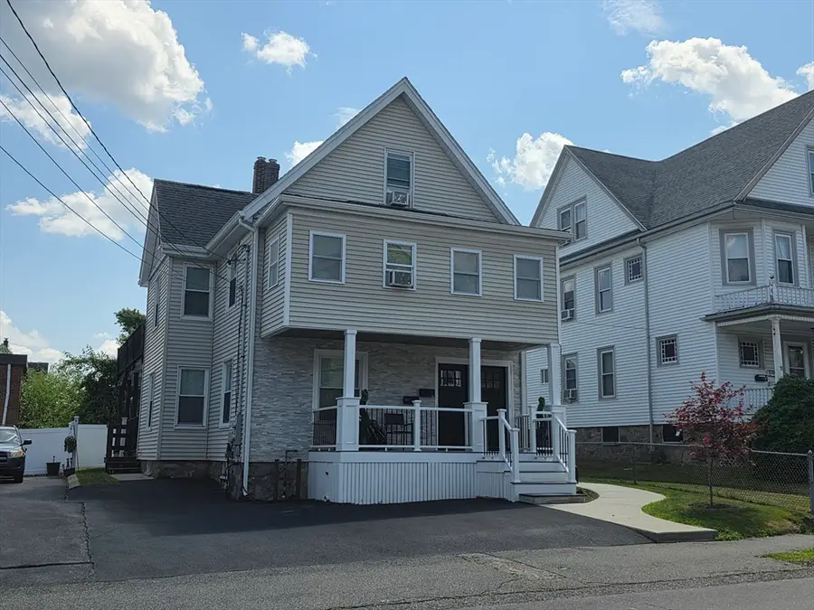 12 Hoyle St, Norwood, MA 02062 - #2