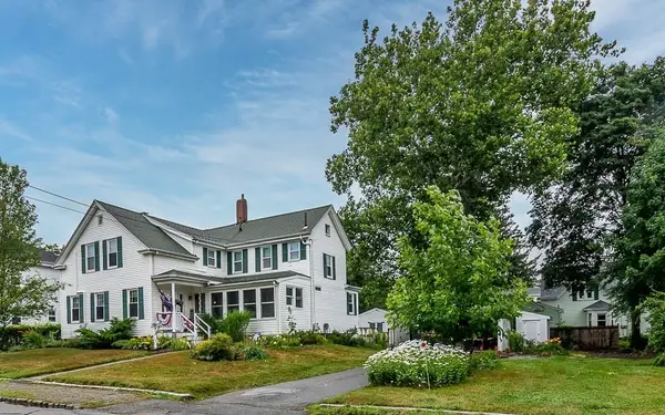 15 Briggs Street, Taunton, MA 02780