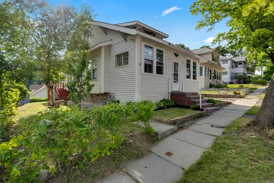 23 Wyola Dr, Worcester, MA 01603 - #3